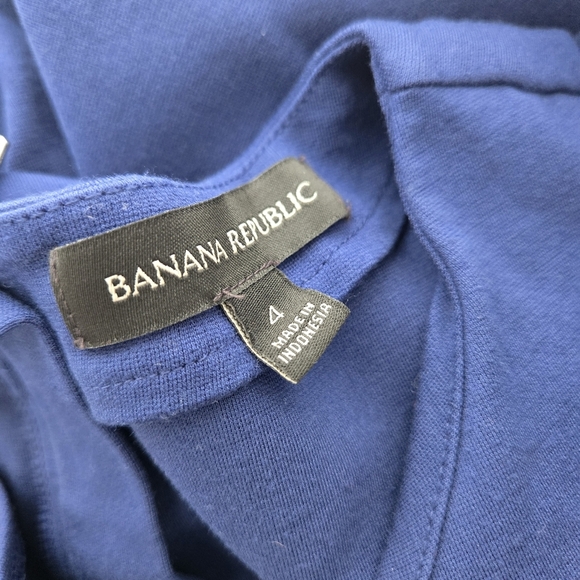 Comfortable Blue Shift Dress - Picture 4 of 8